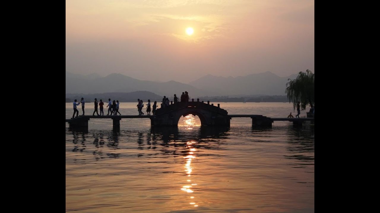 Discover Picturesque Westlake in Hangzhou, China!