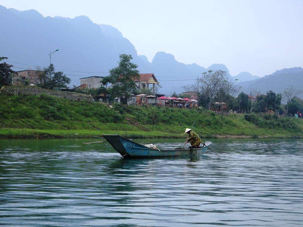 Son River, Phong Nha Vietnam