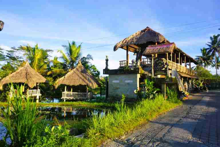 Karsa Cafe Ubud the end of the Campuhan Ridge Kalk