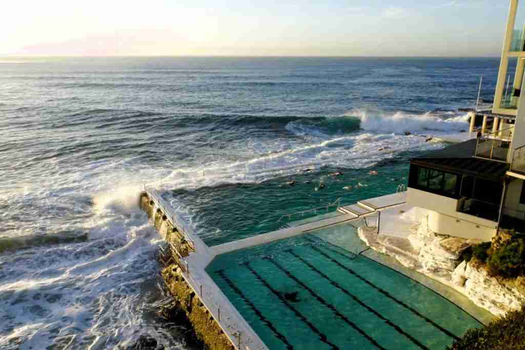 Big waves filling up the ocean pools at the Bondi Icebergs Club