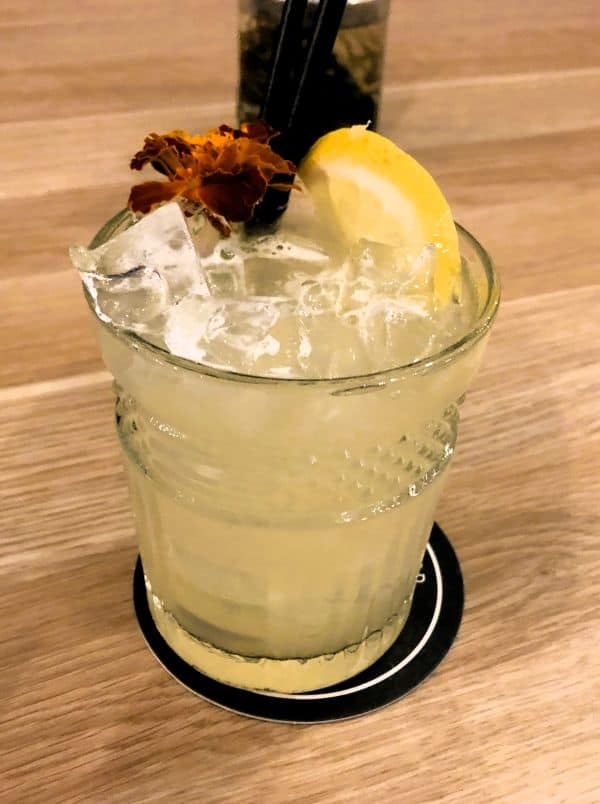 Exotic cocktails at the Shangr-La Hotel